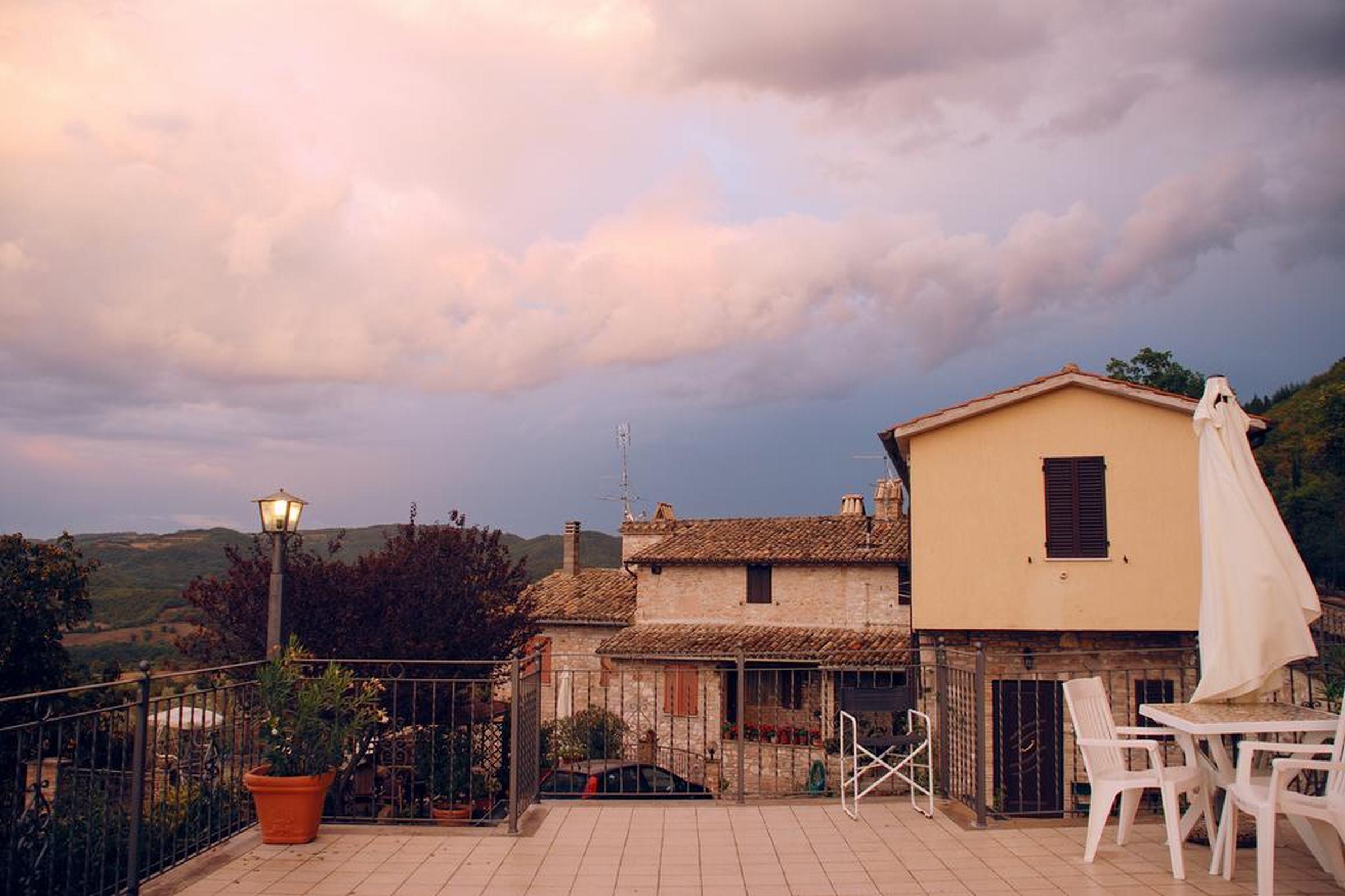 B&B La Terrazza Del Subasio Ассизи Экстерьер фото