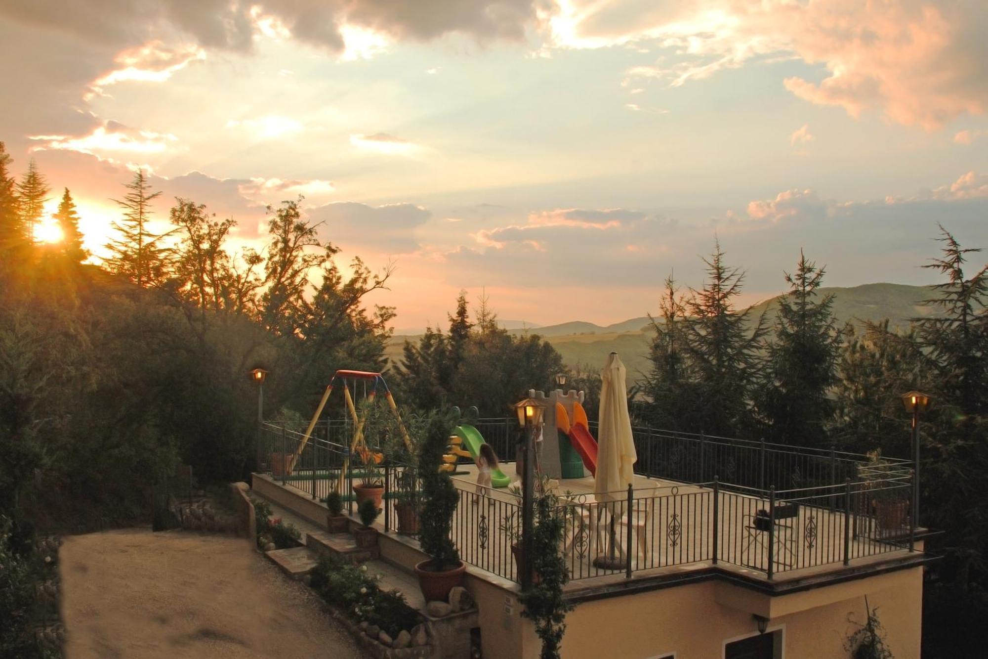 B&B La Terrazza Del Subasio Ассизи Экстерьер фото