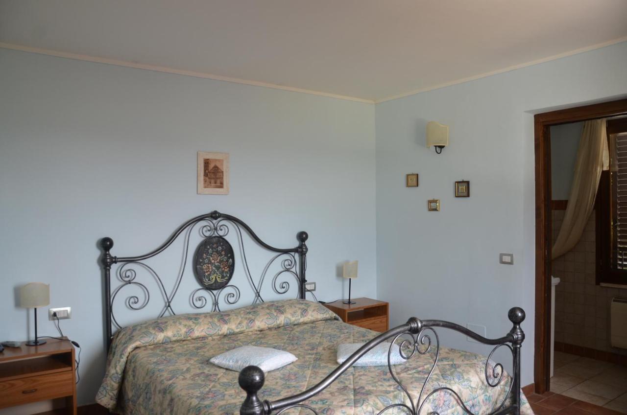 B&B La Terrazza Del Subasio Ассизи Номер фото
